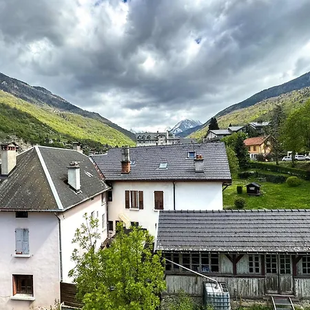 5- De Charme Avec Vue Montagne Apartment